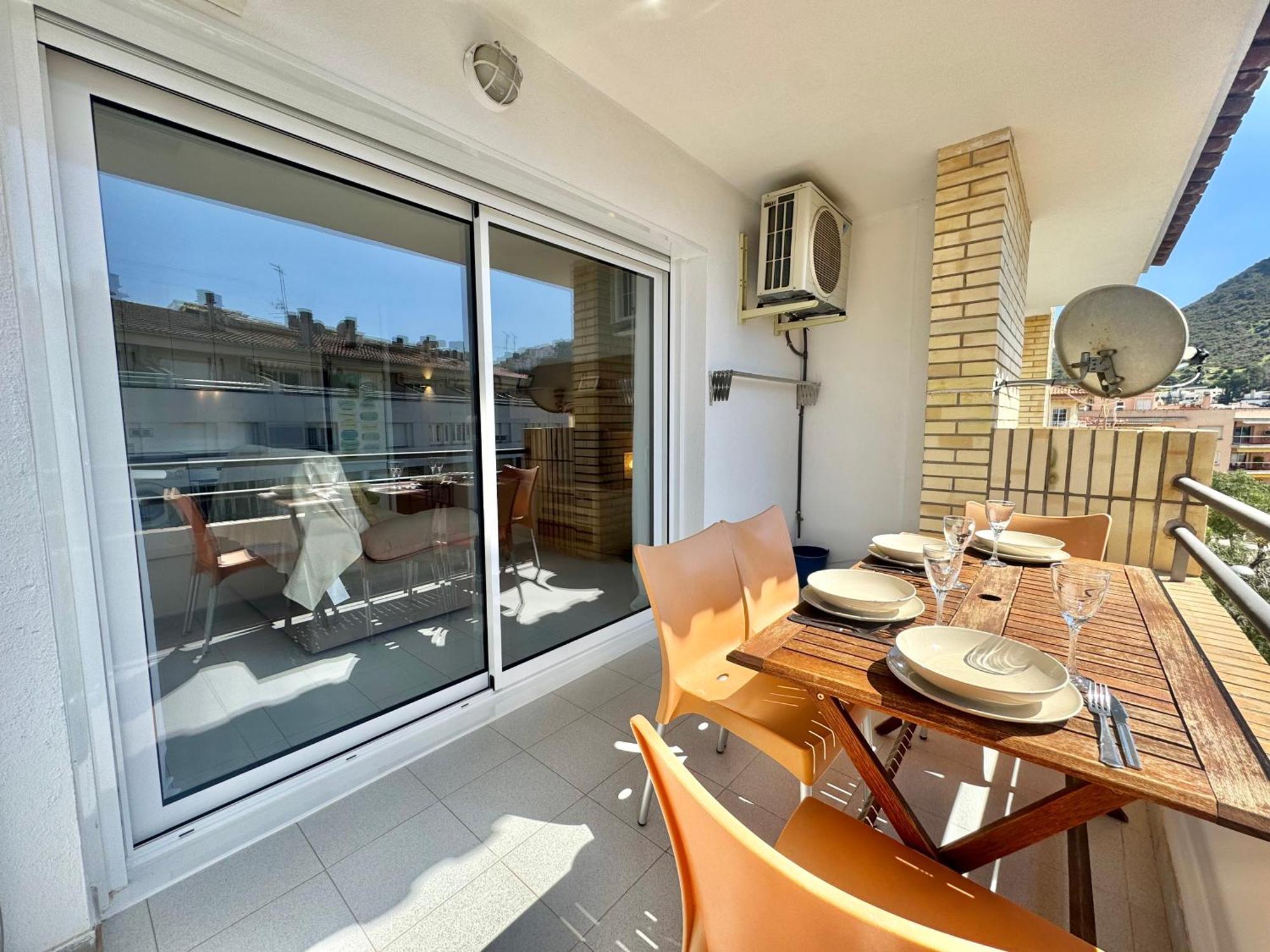Puig Rom 106 Apartment Roses Bagian luar foto